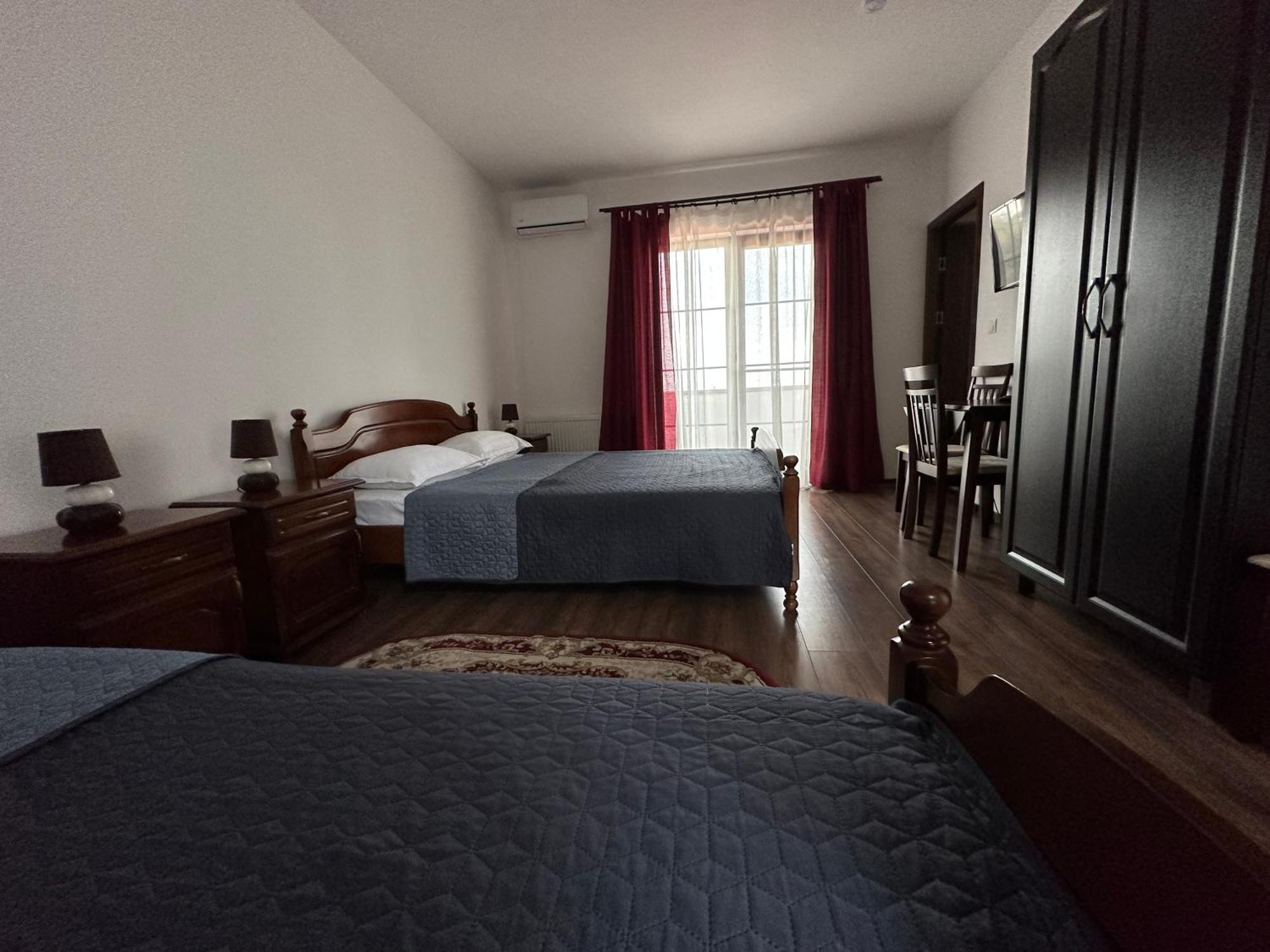 Barnova Pensiunea Emelys, Iasi מראה חיצוני תמונה
