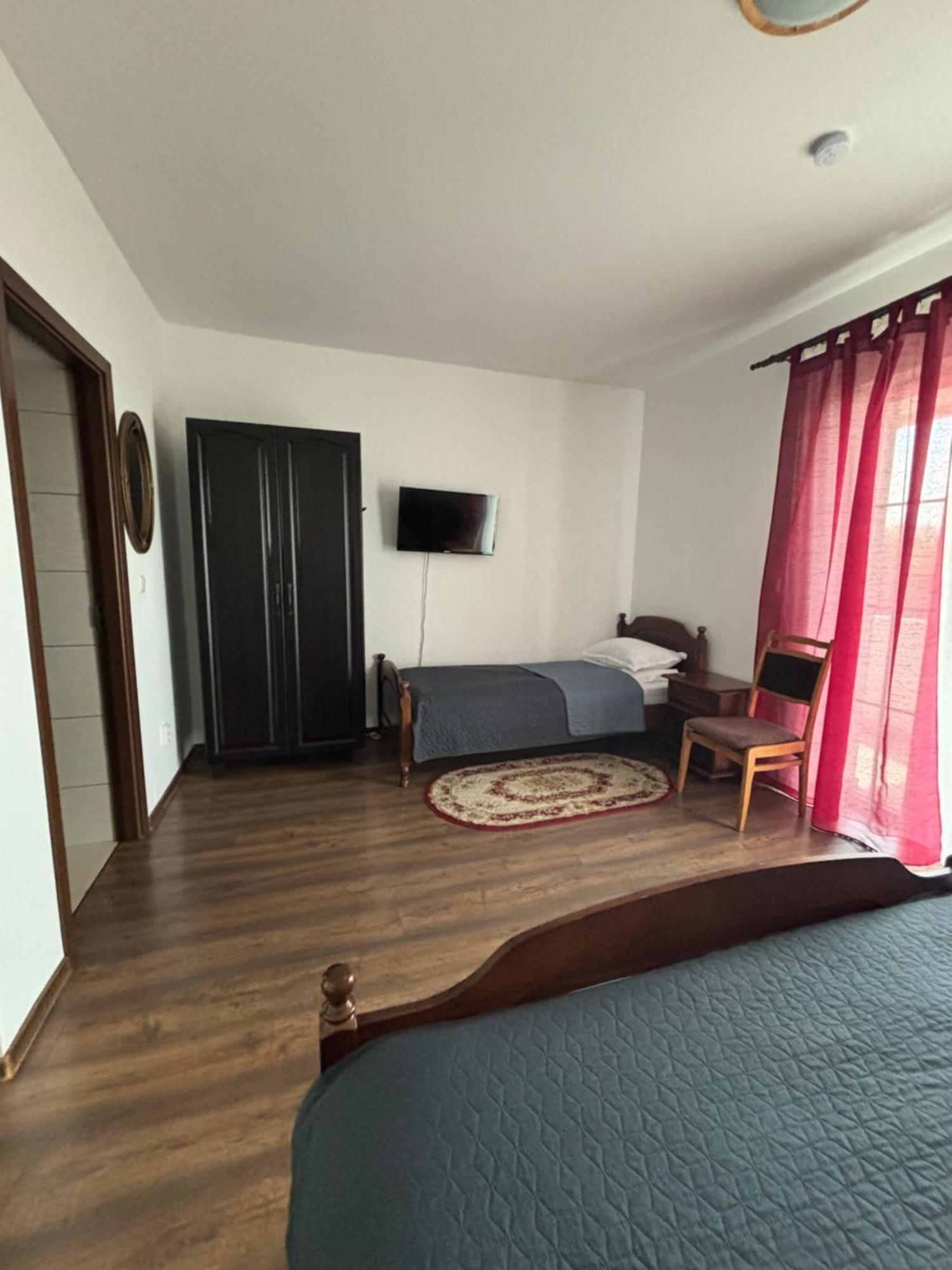 Barnova Pensiunea Emelys, Iasi מראה חיצוני תמונה