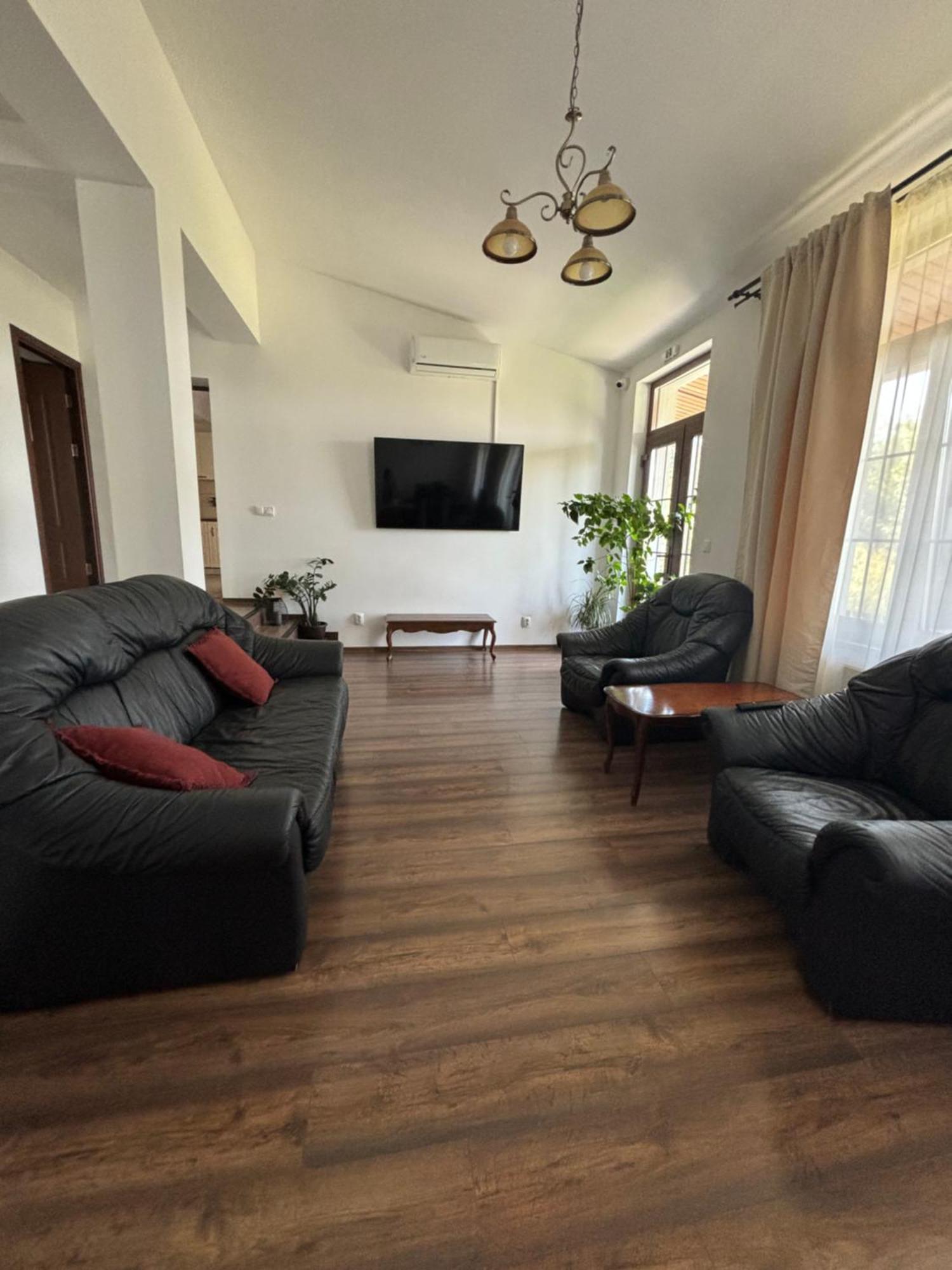 Barnova Pensiunea Emelys, Iasi מראה חיצוני תמונה
