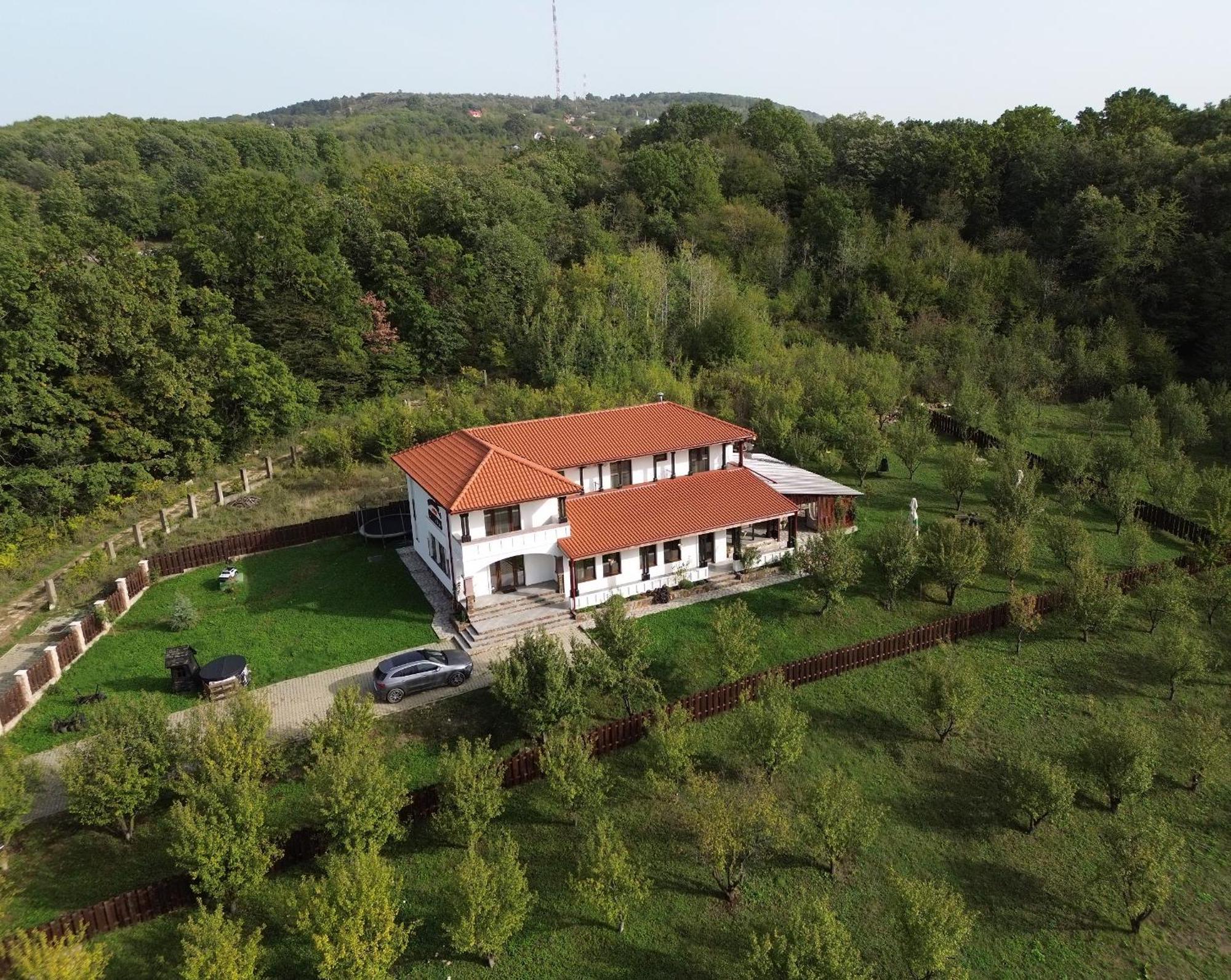 Barnova Pensiunea Emelys, Iasi מראה חיצוני תמונה